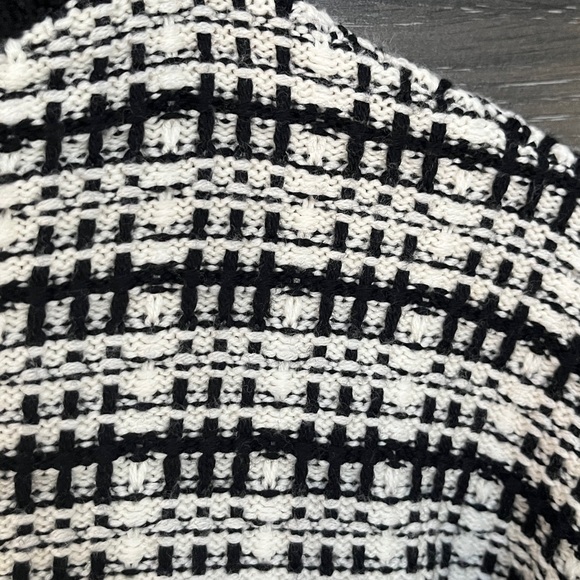 Aritzia Babaton Lacer Cardigan M - Picture 9 of 10